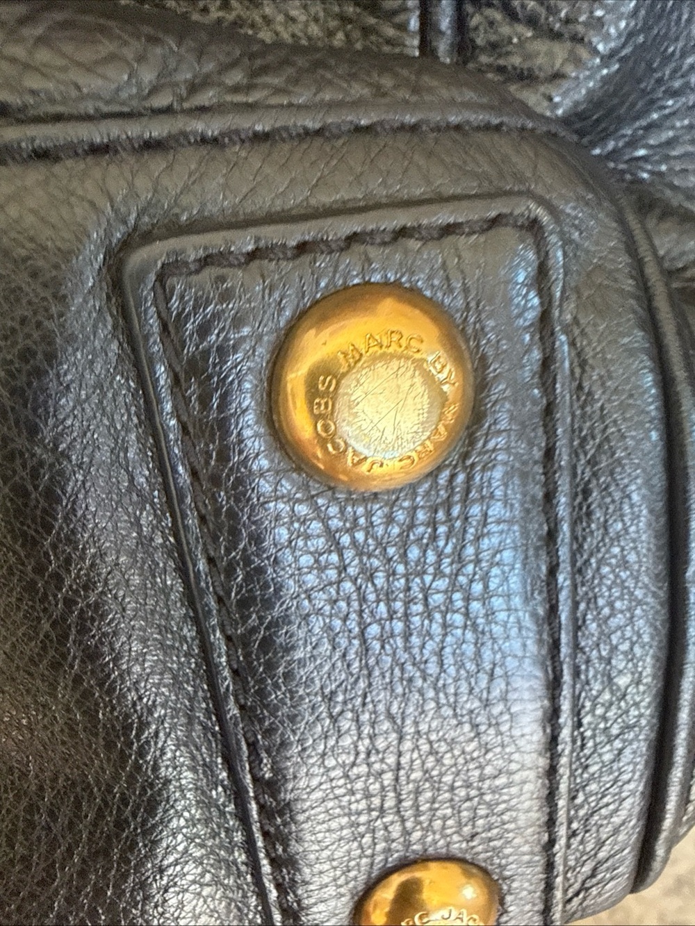Marc by Marc Jacobs Black Pebble Leather Tote Bag with Gold Hardware - Picture 4 of 12